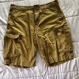 Lazer/Co Men's Tan Cargo Shorts